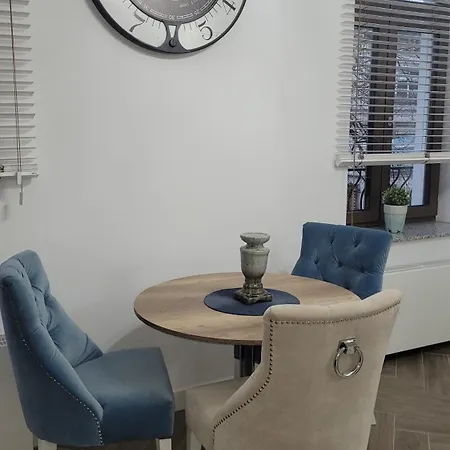 Apartamento Jaracza 28 Nr 6 *